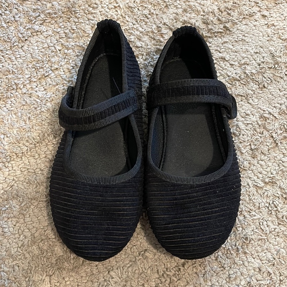 Girls flats